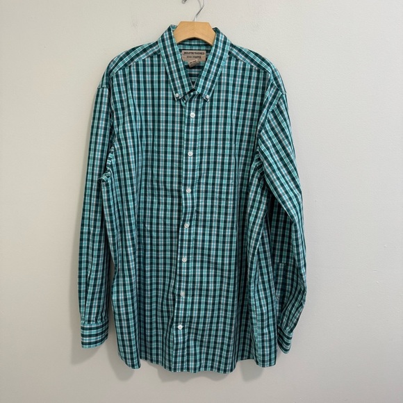 Duluth Wrinkle Fighter Button Down Shirt - Picture 1 of 4